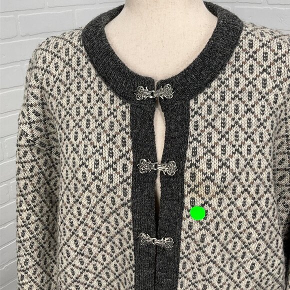 LL Bean Cardigan Women Large Beige Gray Diamond Metal Clasp Wool Norway Sweater - Picture 2 of 13